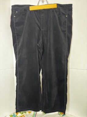 Love & Legend Women’s Plus Size Black Velvet Velour Straight-Leg Pants